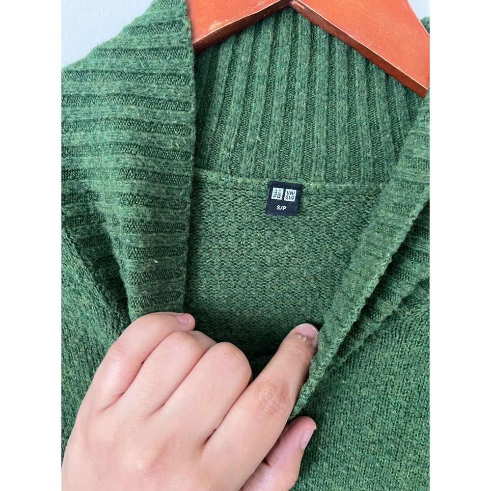 Uniqlo Souffle Yarn Mock Neck Sweater Green Wool Blend Relaxed Fit Small preppy - Picture 2 of 5